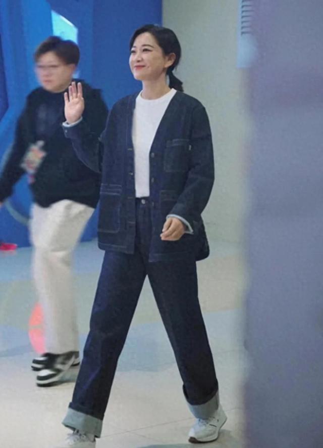 贾玲庆生现场