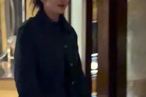 贾玲43岁生日惊艳亮相Prada荣宅，时尚蜕变打破喜剧演员必胖魔咒