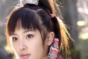 杨幂演艺生涯：从童星到顶流的成长之路