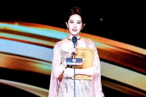 刘亦菲真实魅力解析：为何神仙姐姐能红20年？