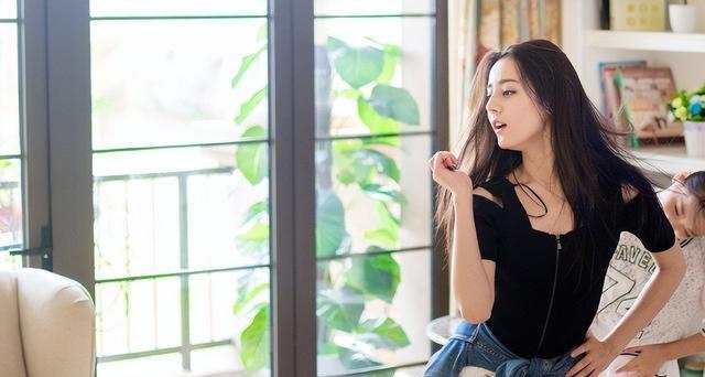 迪丽热巴《麻辣变形计》剧照2