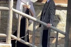 朱珠张晚意GQ同框梦回《乔家的儿女》