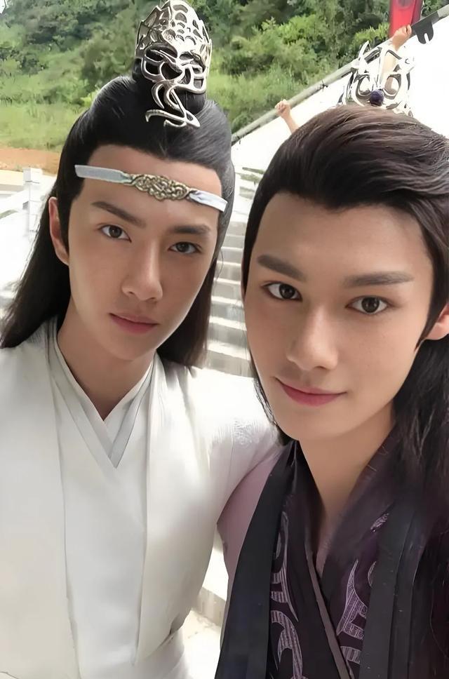 王一博赵丽颖有翡剧照