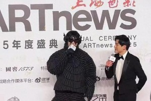 向佐2025盛典造型引热议，时尚蜕变之路解析